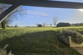 Detached Country House with Pool and Open Views
