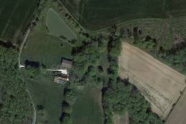 Country House with Guest Gite and Swimming Pool and Lake