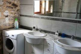 Country House with Guest Gite and Swimming Pool and Lake
