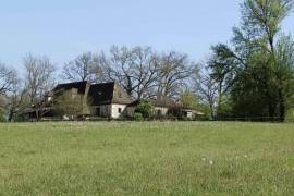 Country House with Guest Gite and Swimming Pool and Lake