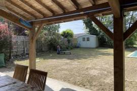 Detached Country House with Swimming Pool