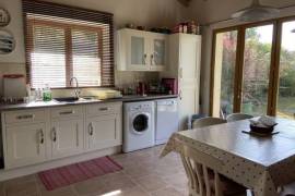Detached Country House with Swimming Pool