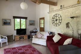 Detached Country House with Swimming Pool