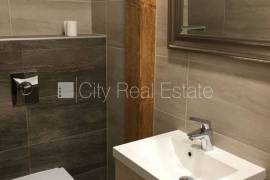 Apartment for rent in Riga, 129.00m2
