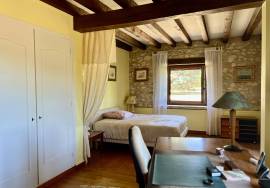 Propriete en pierres avec piscine, parc de 1,8 ha a Beaumont-en-Perigord