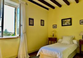 Propriete en pierres avec piscine, parc de 1,8 ha a Beaumont-en-Perigord