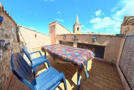 8 room, 324m2 Character property for sale in Nezignan l'eveque - 520 000 € *