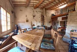 8 room, 324m2 Character property for sale in Nezignan l'eveque - 520 000 € *