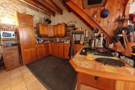 8 room, 324m2 Character property for sale in Nezignan l'eveque - 520 000 € *