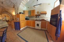 8 room, 324m2 Character property for sale in Nezignan l'eveque - 520 000 € *