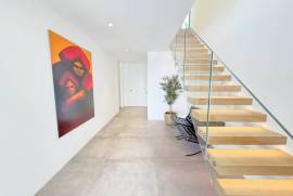 listing listing