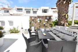 WONDERFUL DETACHED 4 BEDROOM VILLA IN IDEAL LOCATION