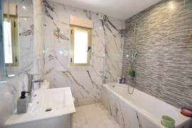 WONDERFUL DETACHED 4 BEDROOM VILLA IN IDEAL LOCATION