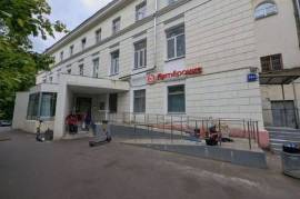 Продажа здания с арендаторами, габ