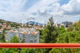 Apartment 140 sq.m for sale