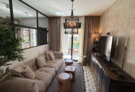 listing listing