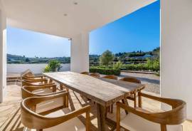 listing listing