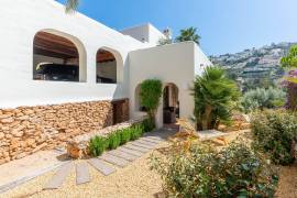 listing listing