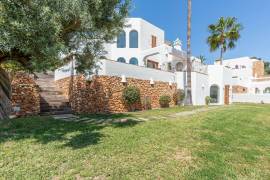listing listing