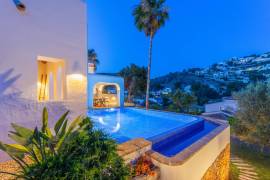 listing listing