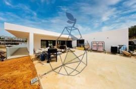 New and modern villa with pool in Alvor New and modern villa with pool in Alvor