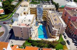 Apartment with Pool and Garage in Vilamoura Apartment with Pool and Garage in Vilamoura