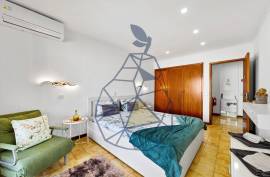 1 Bedroom Praia da Rocha 300m from the beach | AL License | Swimming Pools, Squash at Praia da Rocha