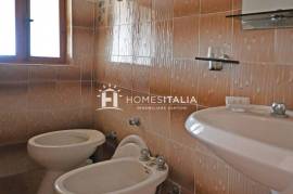 Apartment to renovate in historic centre