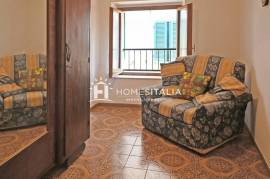 Terraced house in historic centre with lovely views