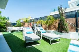 listing listing