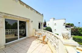 listing listing