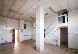 Establishment rental with álvara for Cafeteria / Confectionery or Hot Bread in Bela - Ermesinde Establishment rental with álvara for Cafeteria / Confectionery or Hot Bread in Bela - Ermesinde