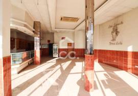 Establishment rental with álvara for Cafeteria / Confectionery or Hot Bread in Bela - Ermesinde Establishment rental with álvara for Cafeteria / Confectionery or Hot Bread in Bela - Ermesinde