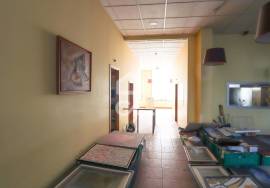 Shop for Commerce or Services in the Center of Areosa Shop for Commerce or Services in the Center of Areosa