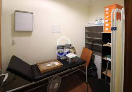 Shop for Commerce or Services with parking space, in Areosa Shop for Commerce or Services with parking space, in Areosa