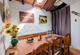 Authentic 1-Storey Algarvian Villa with Annex & Solar Power