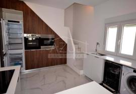 Renovated Two‑Bed. Villa with Annexes