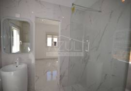 Renovated Two‑Bed. Villa with Annexes