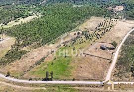 Luxury retreat in the middle of nature: brand new finca in La Codosera Luxury retreat in the middle of nature: brand new finca in La Codosera