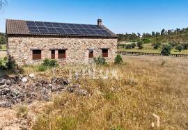 Luxury retreat in the middle of nature: brand new finca in La Codosera Luxury retreat in the middle of nature: brand new finca in La Codosera