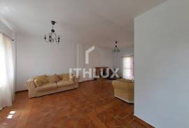 Detached villa with pool in Pino Grande: 4 bedrooms, plot and family life near Seville Detached villa with pool in Pino Grande: 4 bedrooms, plot and family life near Seville