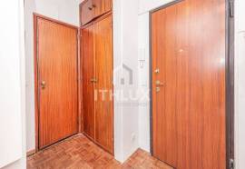 Very central 1 bedroom apartment next to the gates of Benfica Very central 1 bedroom apartment next to the gates of Benfica
