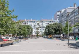 Very central 1 bedroom apartment next to the gates of Benfica Very central 1 bedroom apartment next to the gates of Benfica