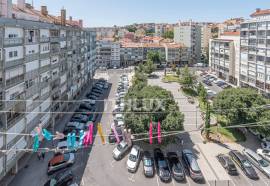 Very central 1 bedroom apartment next to the gates of Benfica Very central 1 bedroom apartment next to the gates of Benfica
