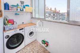 Very central 1 bedroom apartment next to the gates of Benfica Very central 1 bedroom apartment next to the gates of Benfica