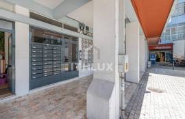 Very central 1 bedroom apartment next to the gates of Benfica Very central 1 bedroom apartment next to the gates of Benfica