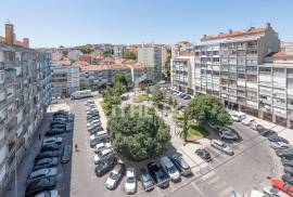 Very central 1 bedroom apartment next to the gates of Benfica Very central 1 bedroom apartment next to the gates of Benfica