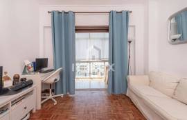 Very central 1 bedroom apartment next to the gates of Benfica Very central 1 bedroom apartment next to the gates of Benfica