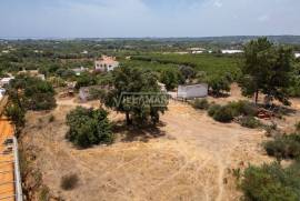 3 + 1 bedroom farm with sea view on a plot of 3427 m2 located in Murteira - Areias near Moncarapacho in Olhão 3 + 1 bedroom farm with sea view on a plot of 3427 m2 located in Murteira - Areias near Moncarapacho in Olhão
