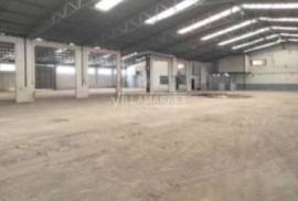 Banking Industrial Warehouse with 12056 m2 consisting of 2 floors located in the Industrial Zone of Torres Novas Banking Industrial Warehouse with 12056 m2 consisting of 2 floors located in the Industrial Zone of Torres Novas